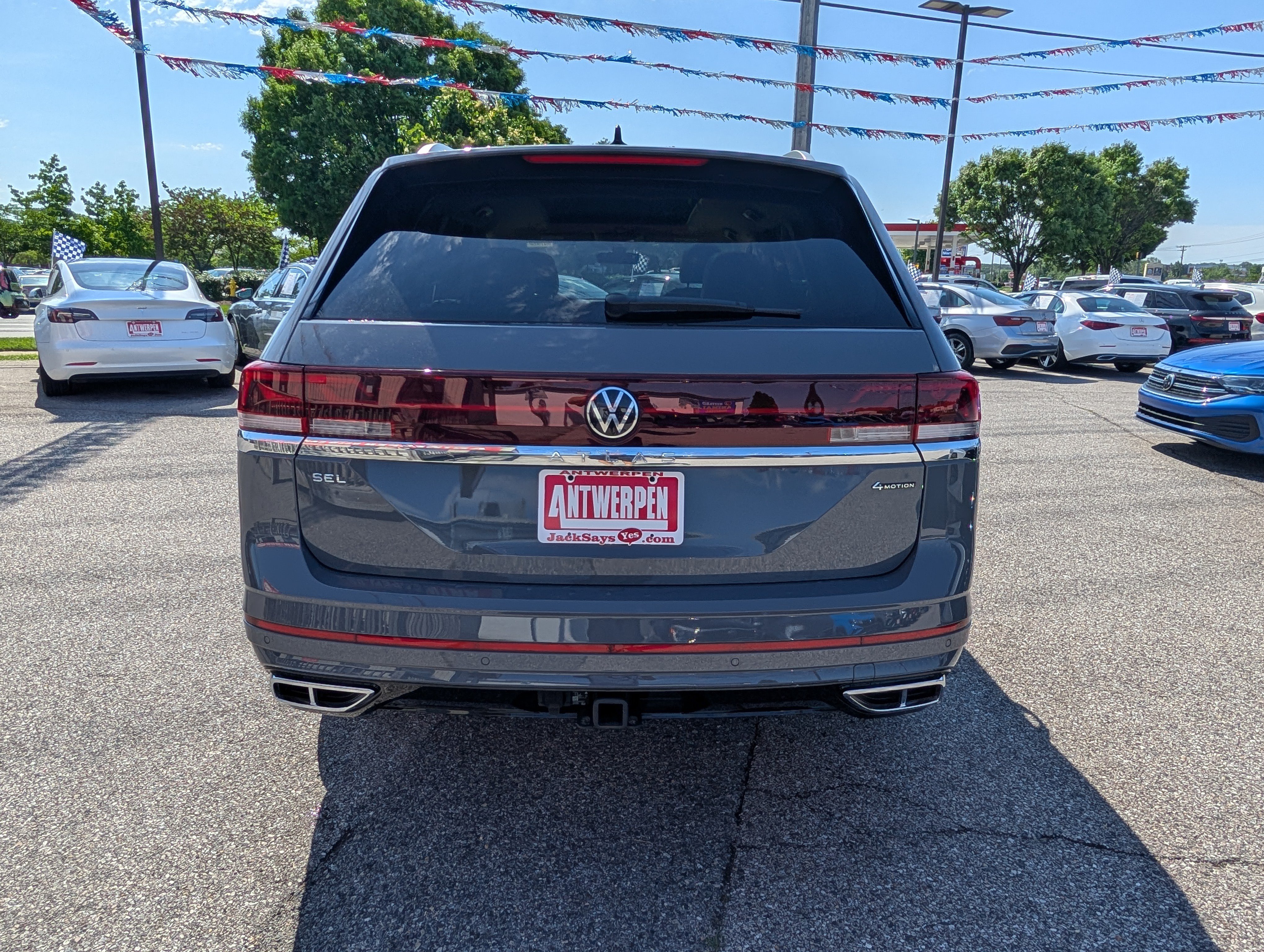 Used 2026 Volkswagen Atlas SEL Premium R-Line AWD/4WD image 4