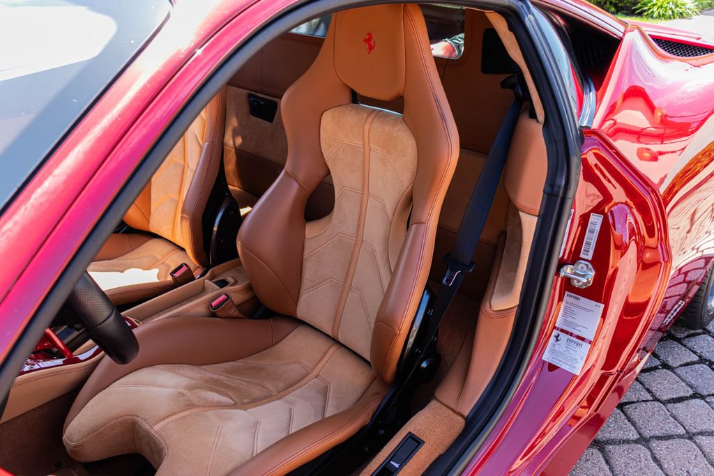 Used 2013 Ferrari 458 Italia Coupe RWD image 43