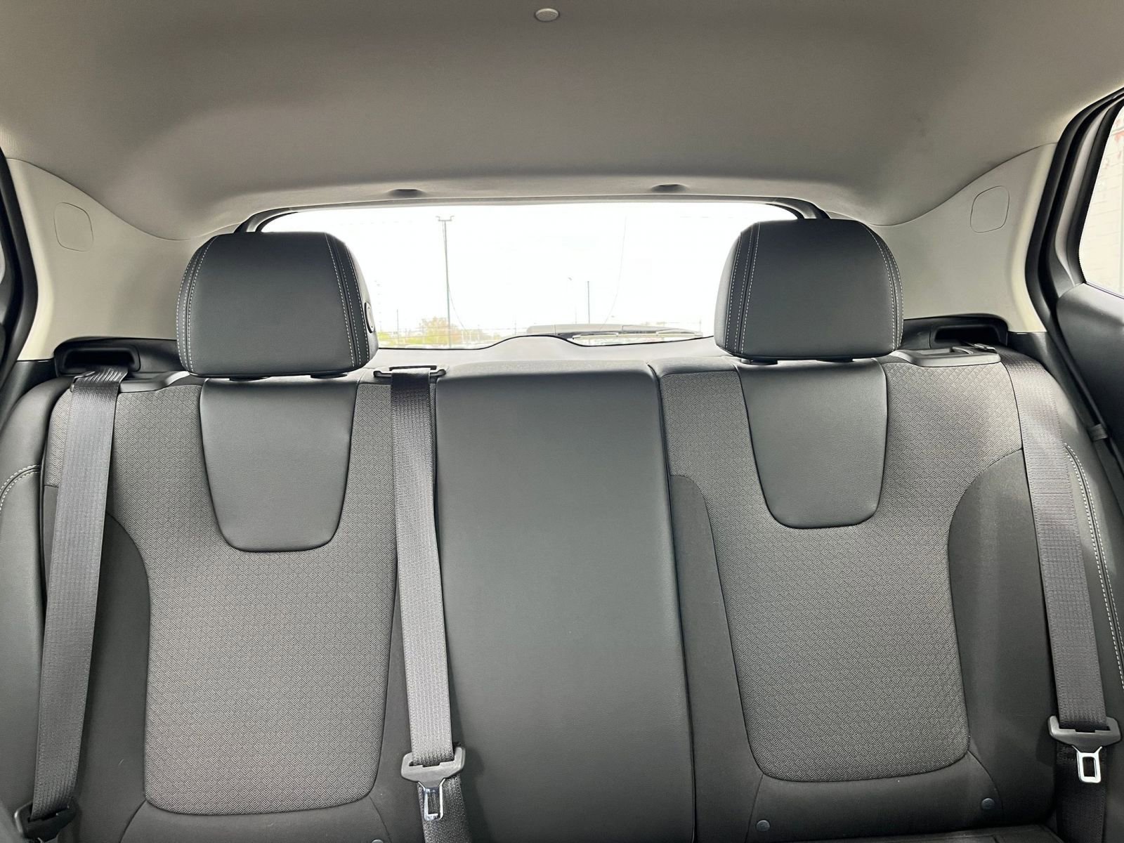 Used 2025 Buick Encore GX Preferred FWD image 38