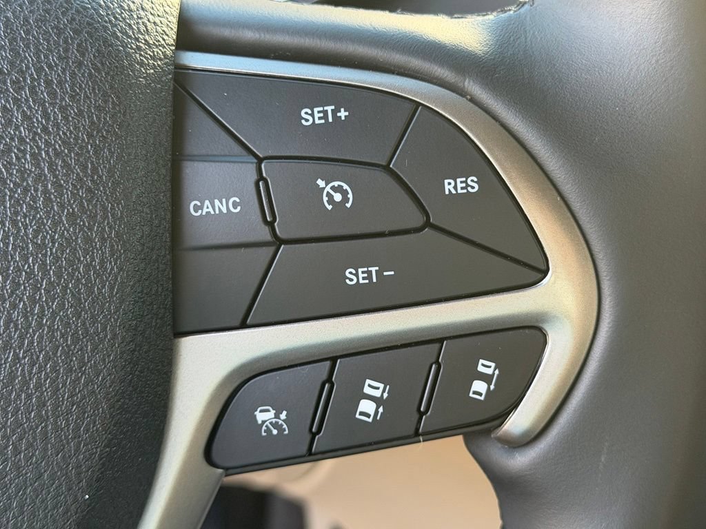 Used 2018 Jeep Grand Cherokee Limited RWD image 17