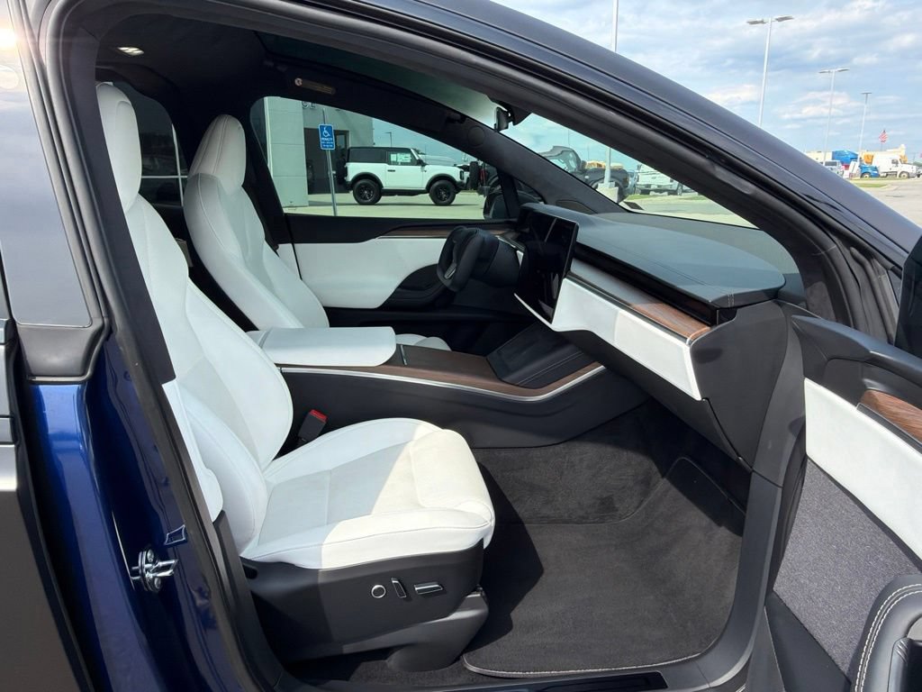 Used 2022 Tesla Model X AWD/4WD image 19