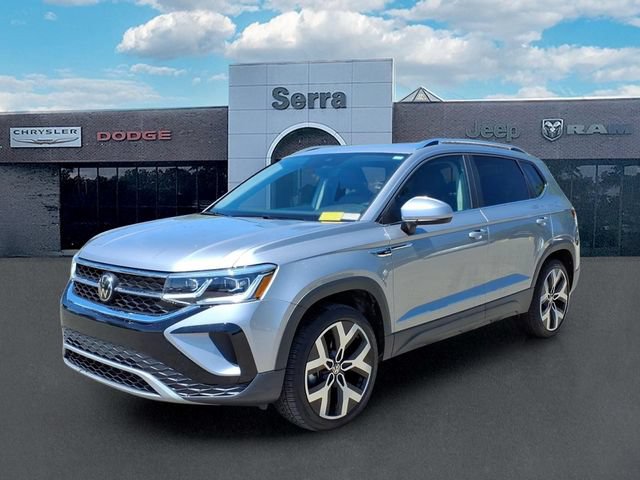 Used 2023 Volkswagen Taos SEL AWD/4WD image 3