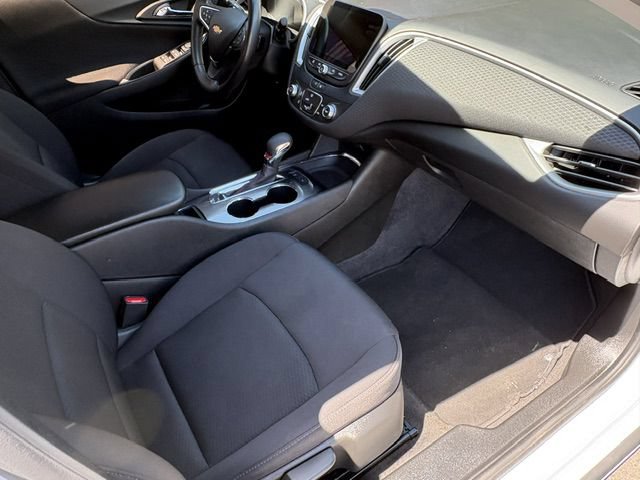 Used 2021 Chevrolet Malibu RS FWD image 15