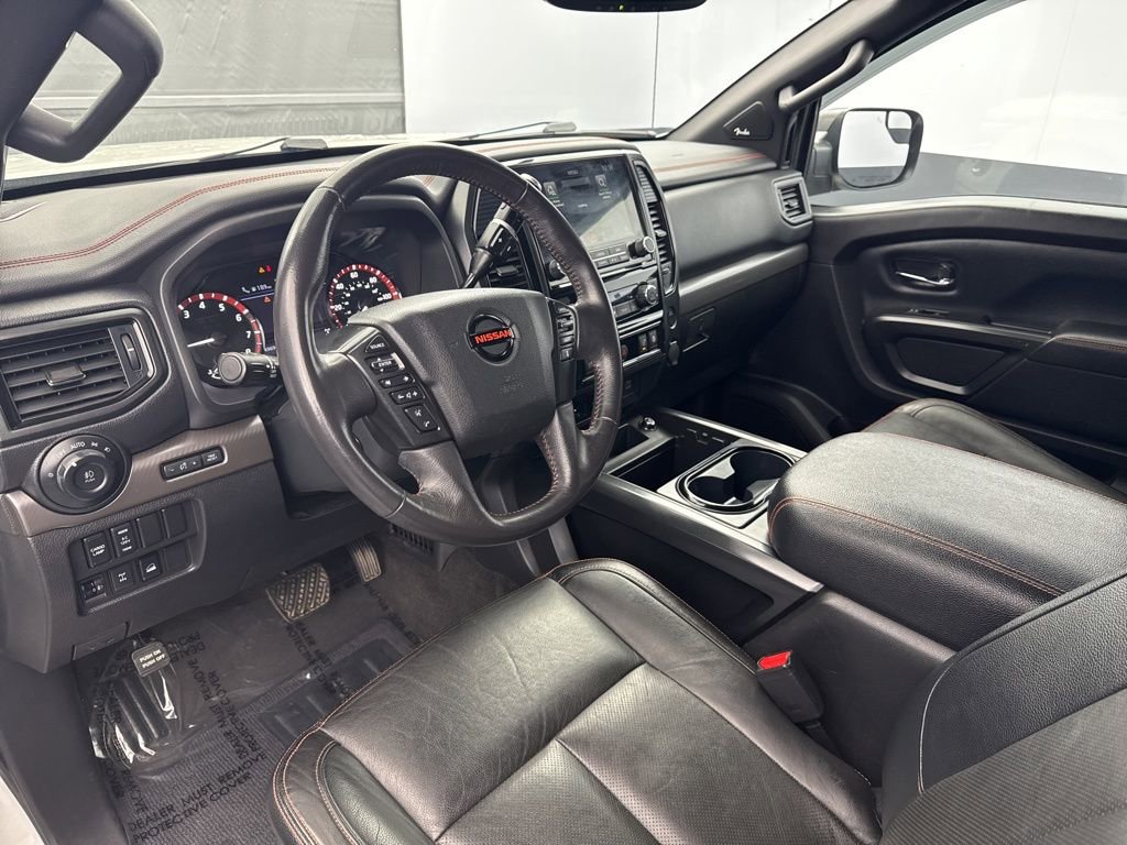 Used 2021 Nissan Titan PRO-4X w/ Pro-4x Convenience Package AWD/4WD image 8