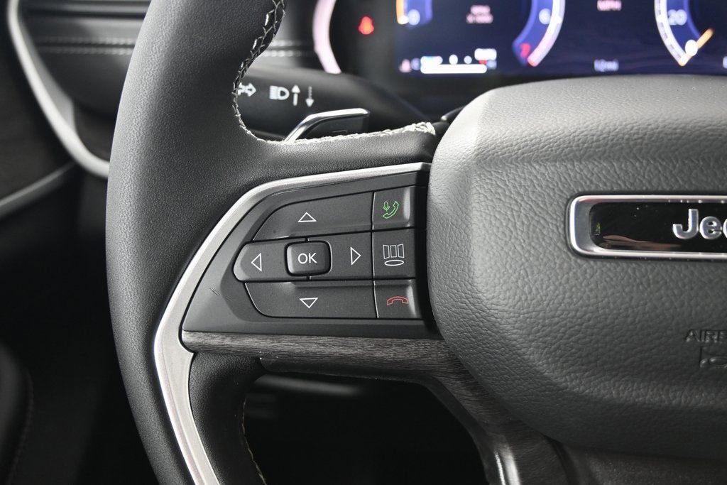 New 2026 Jeep Grand Cherokee Laredo image 33