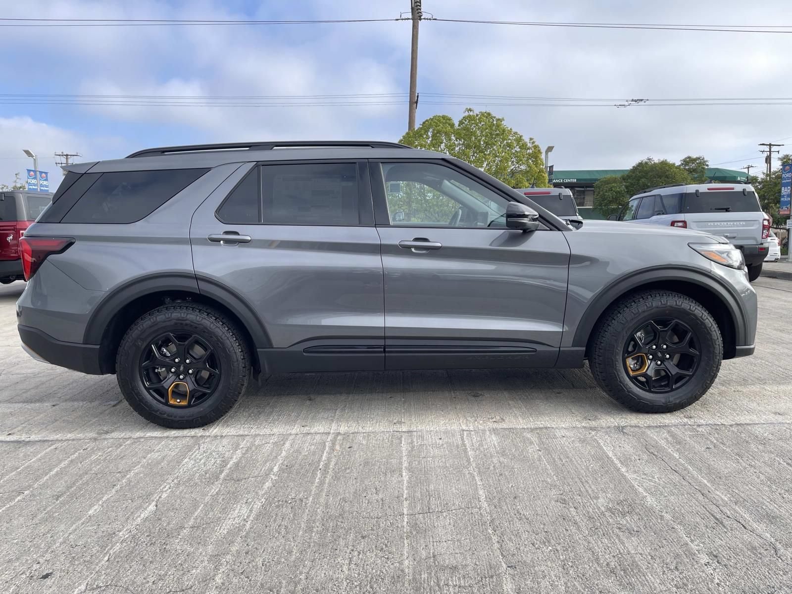 New 2026 Ford Explorer Tremor w/ Tremor Convenience Package AWD/4WD image 2