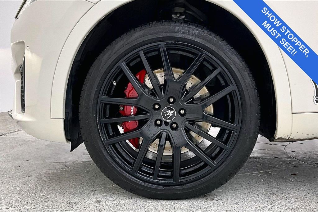 Used 2022 Maserati Levante Modena image 12