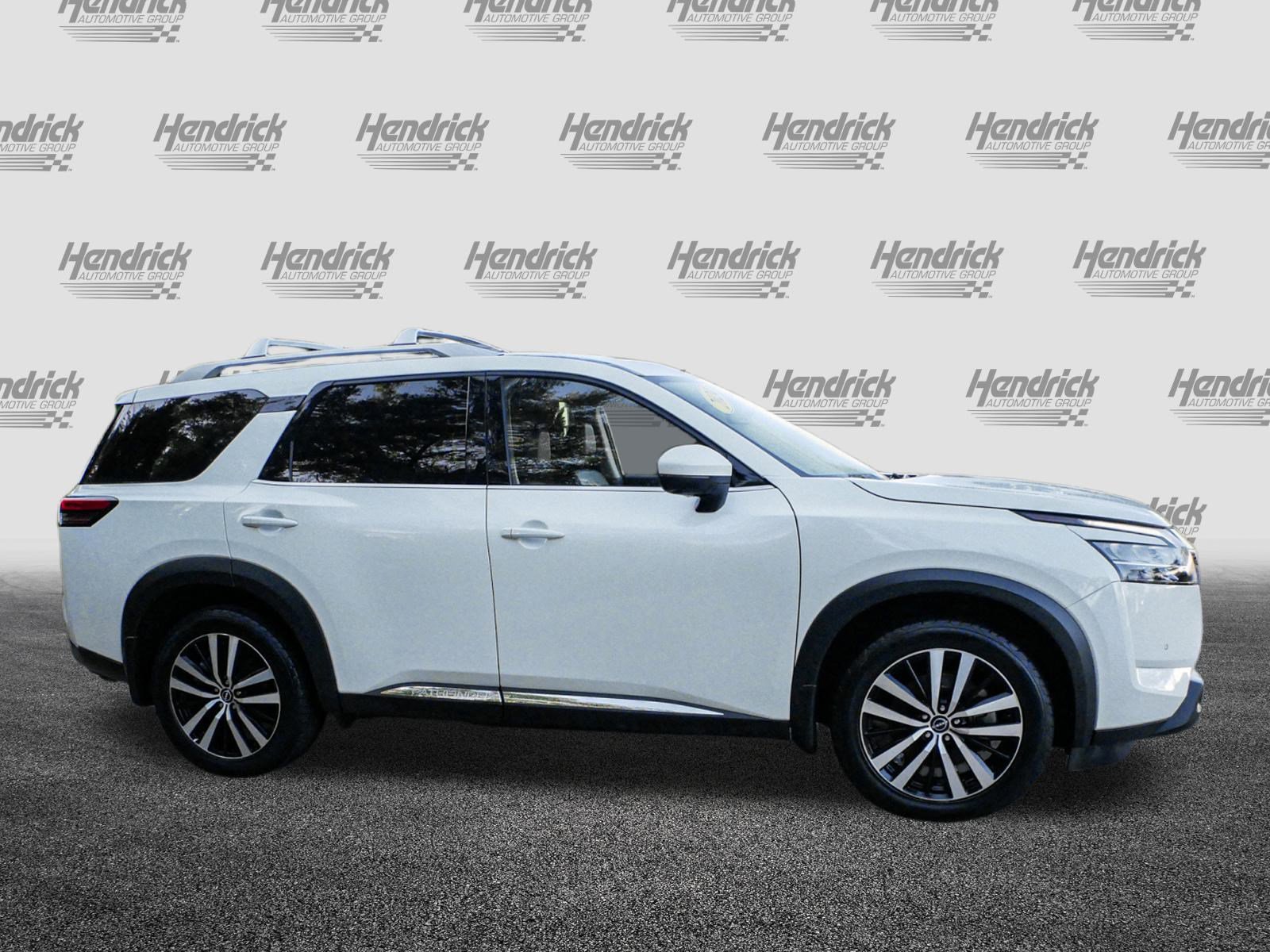 Used 2024 Nissan Pathfinder Platinum w/ Cargo Package image 11