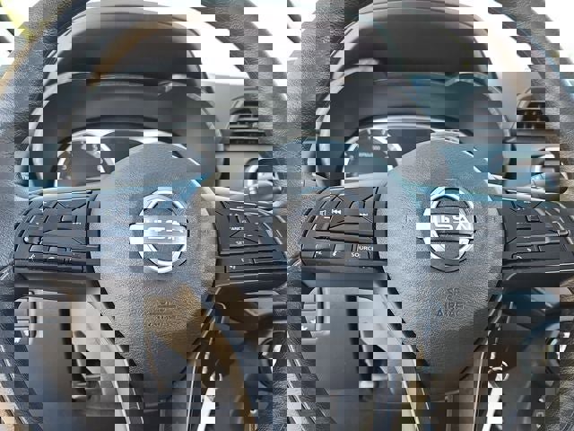 Used 2025 Nissan Versa S image 29