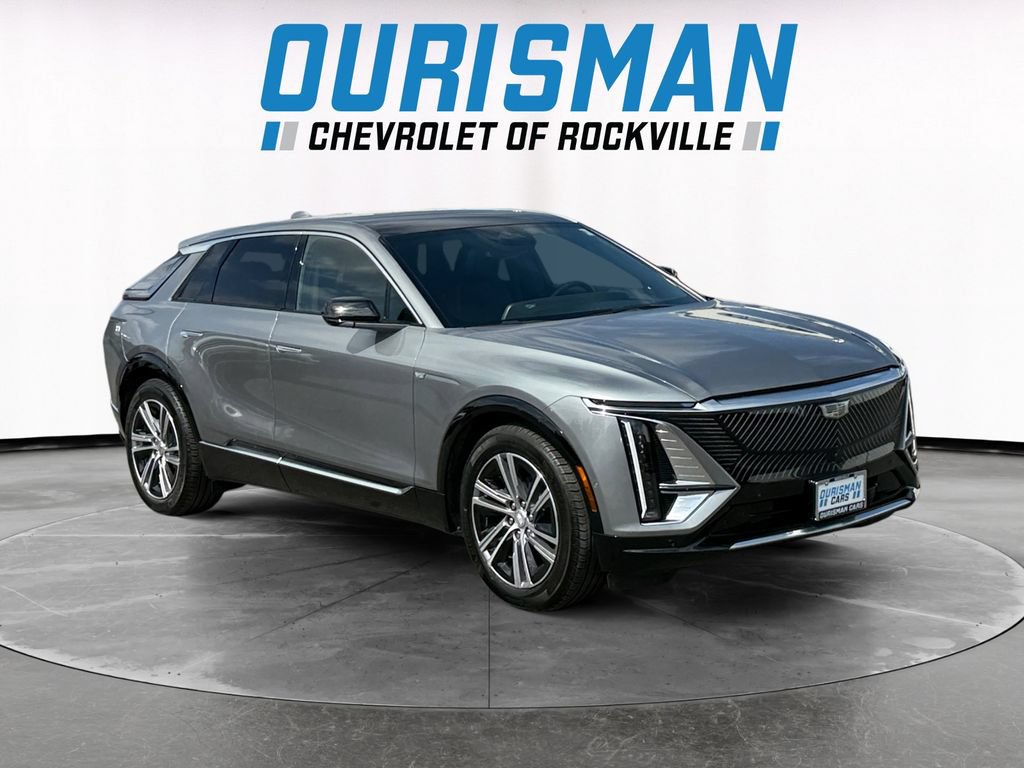 Used 2024 Cadillac Lyriq Luxury AWD/4WD image 1