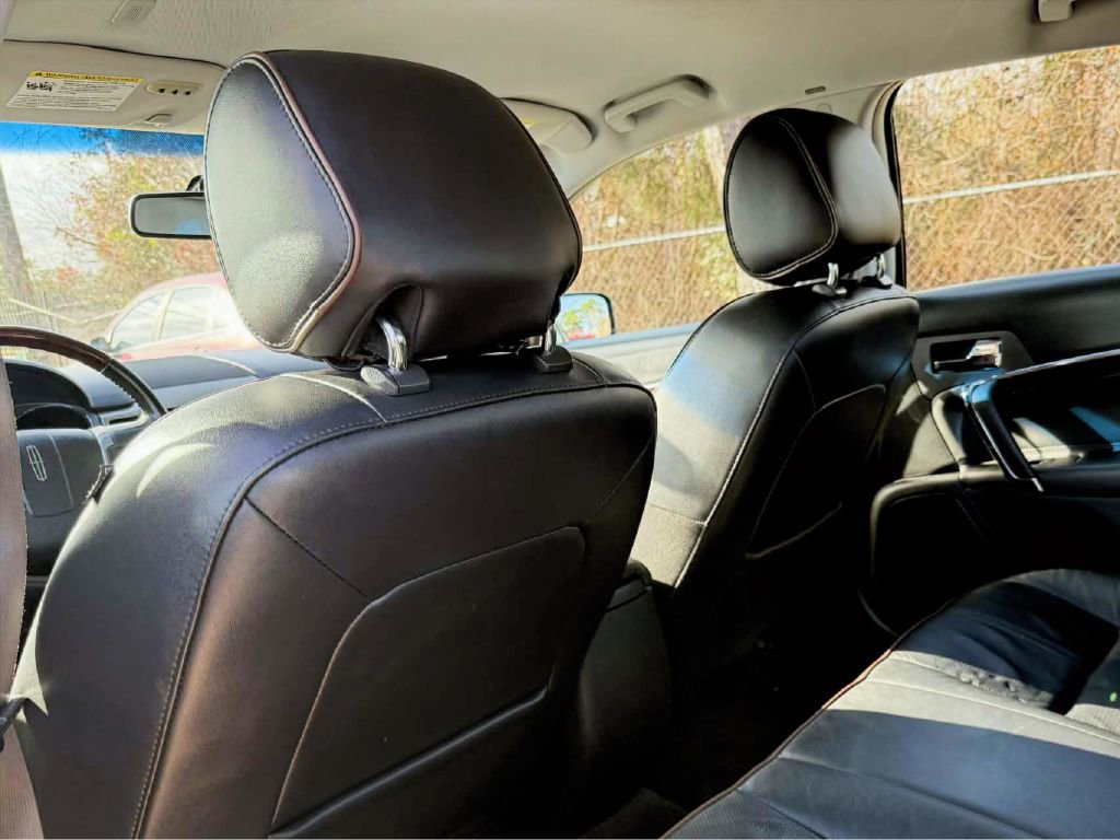 Used 2012 Lincoln MKZ FWD image 16