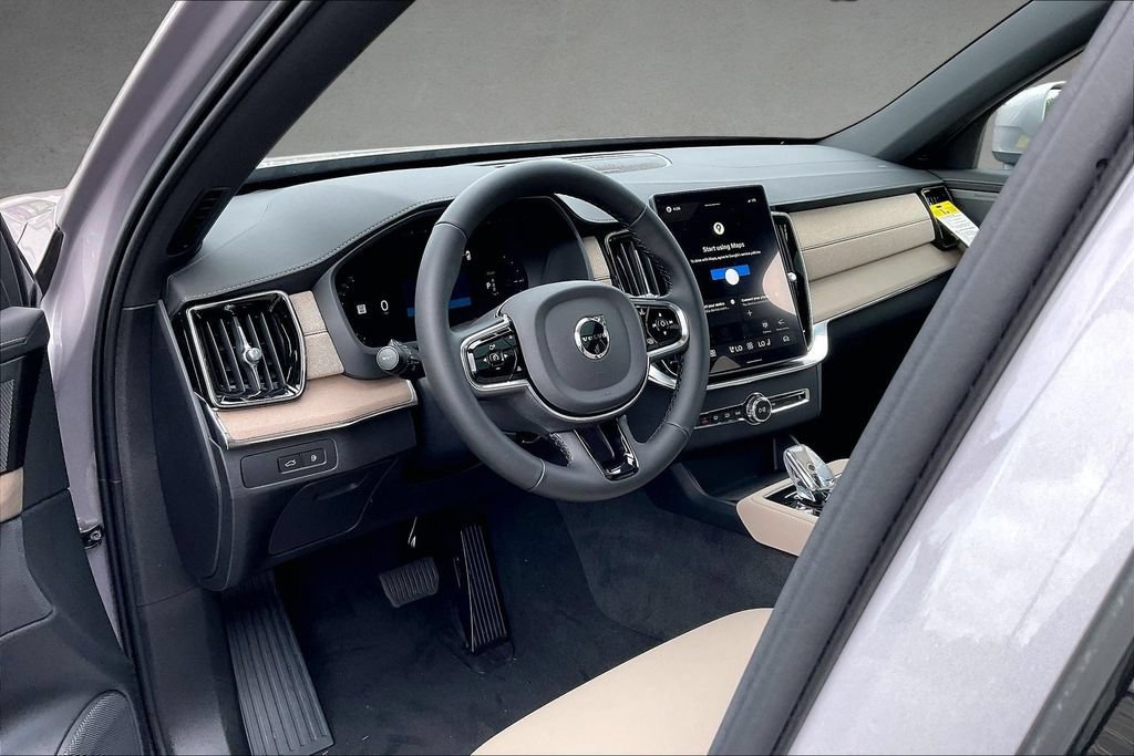 New 2026 Volvo XC90 T8 Plus w/ Protection Package Premier AWD/4WD image 8