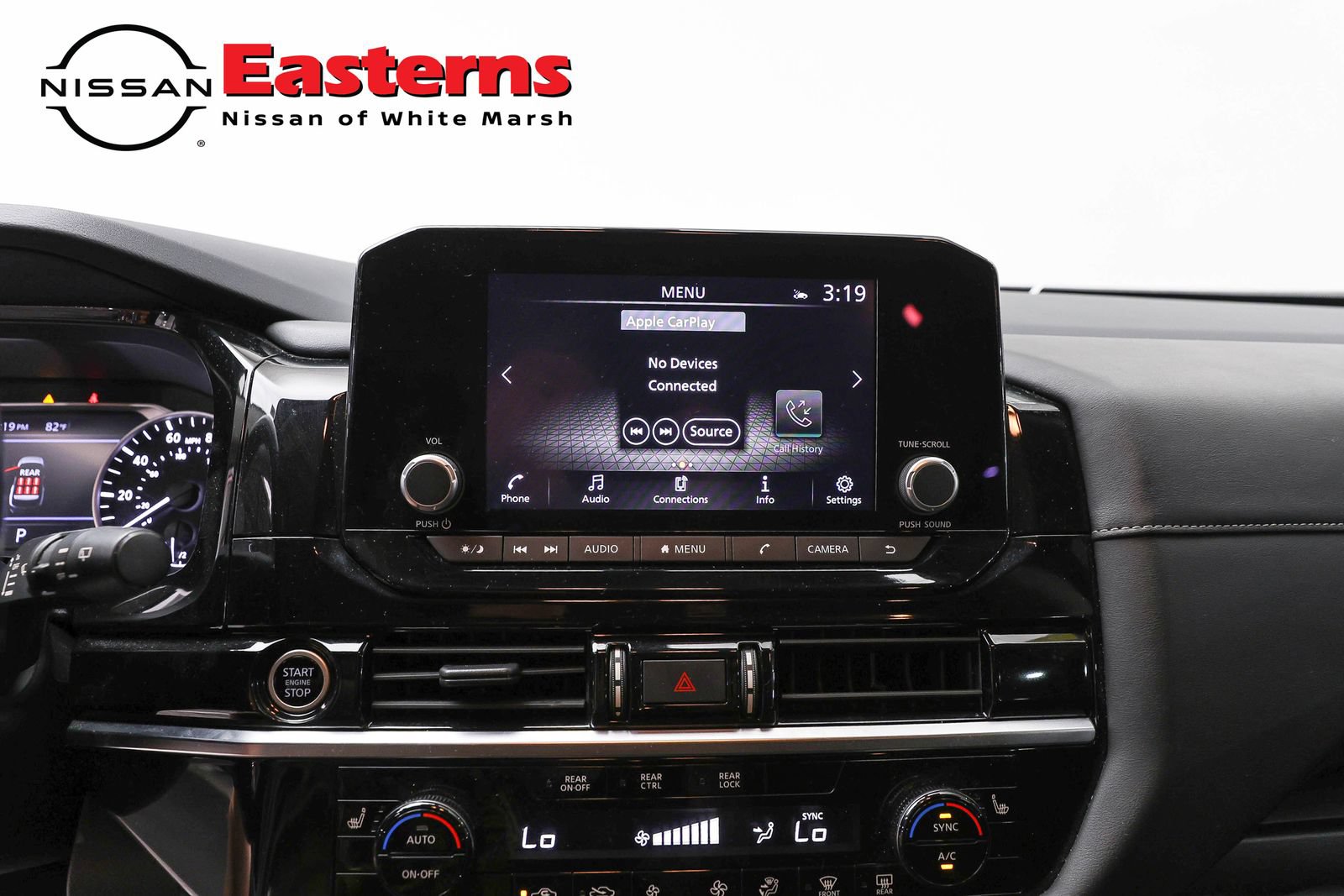 Used 2023 Nissan Pathfinder SV AWD/4WD image 12