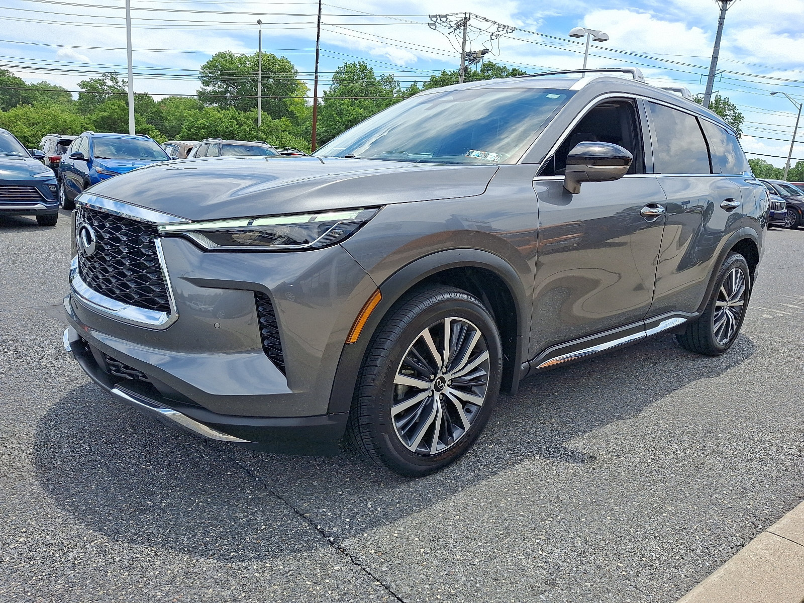 Used 2022 INFINITI QX60 Sensory w/ Cargo Package AWD/4WD image 3