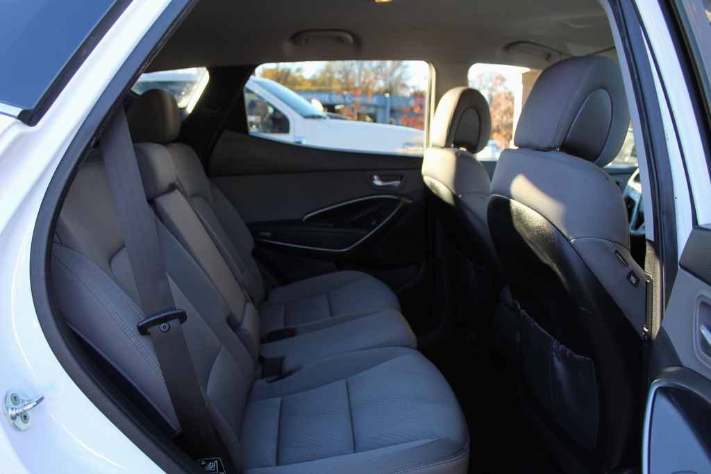 Used 2017 Hyundai Santa Fe Sport FWD image 28