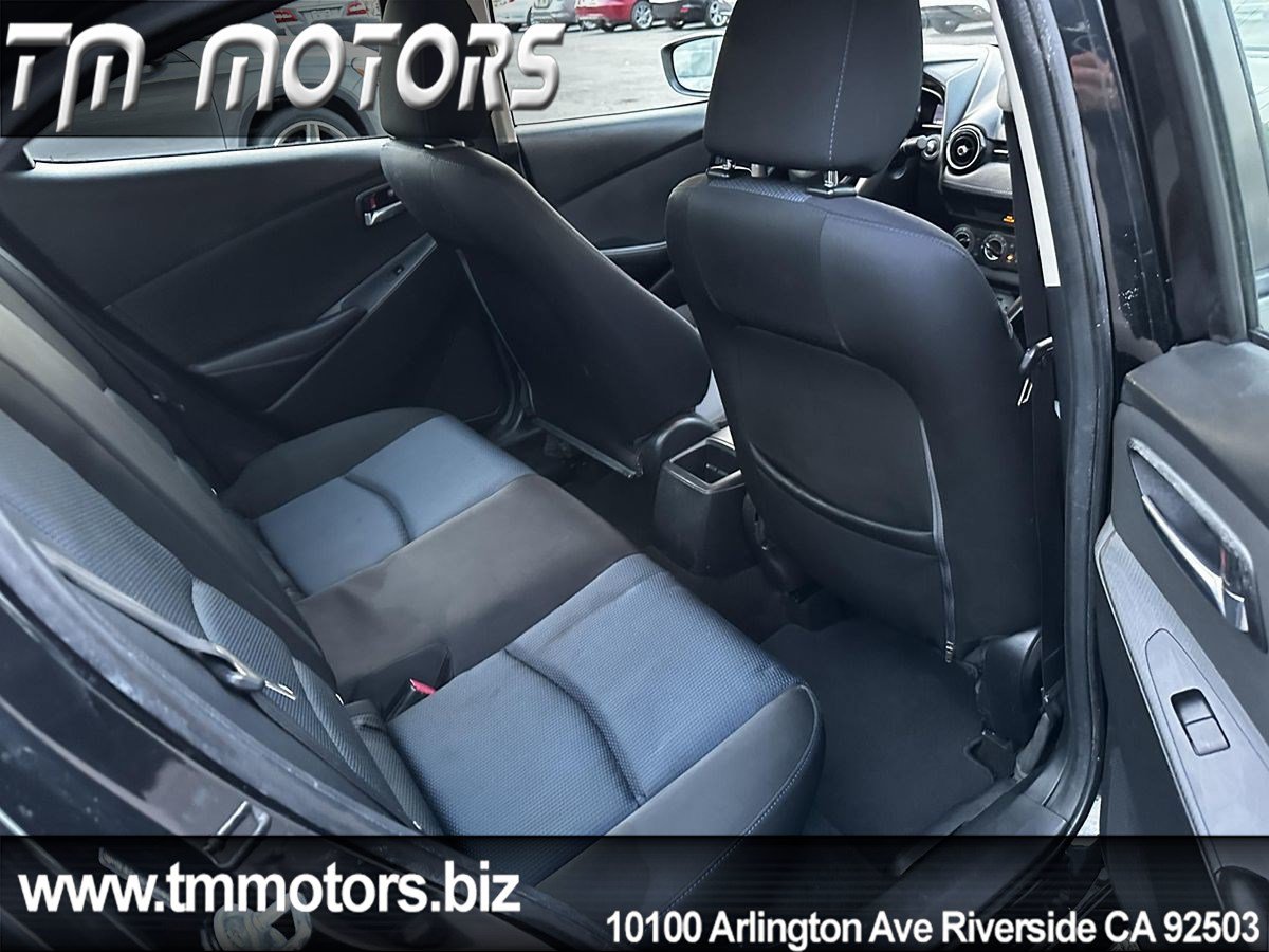 Used 2016 Scion iA image 9