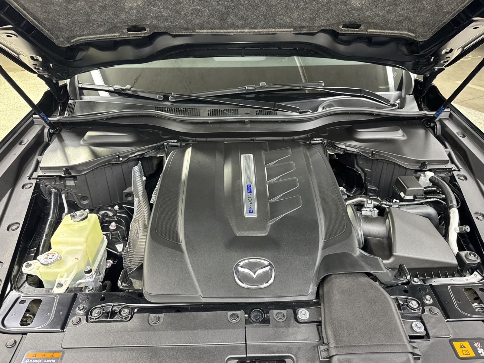 Used 2024 MAZDA CX-90 Plug-In Hybrid w/ Preferred AWD/4WD image 42