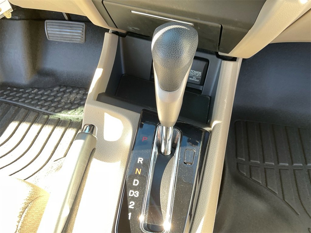 Used 2013 Honda Civic LX image 38