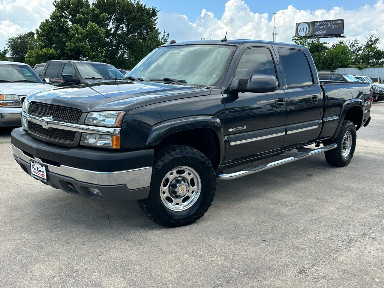Used 2004 Chevrolet Silverado 2500 LT w/ Skid Plate Package AWD/4WD image 10