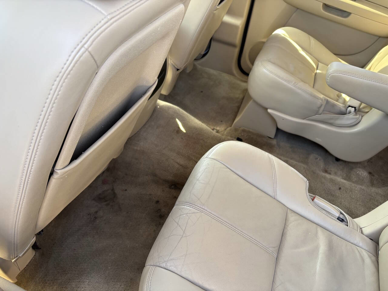 Used 2013 Chevrolet Suburban LT w/ All-Star Edition RWD image 17