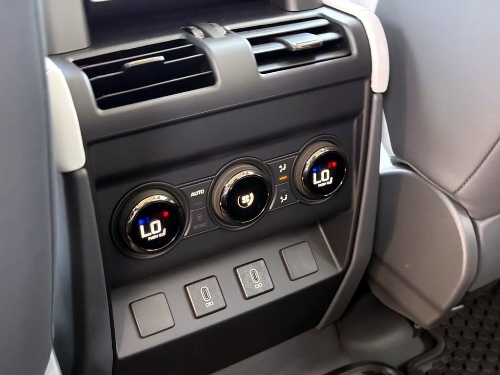 New 2026 Land Rover Defender 110 OCTA image 14