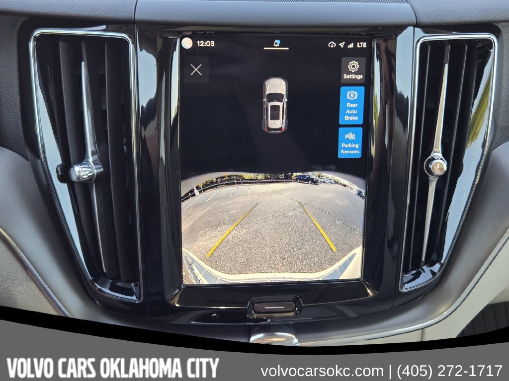 Certified 2025 Volvo XC60 B5 Core w/ Protection Package Premier AWD/4WD image 14