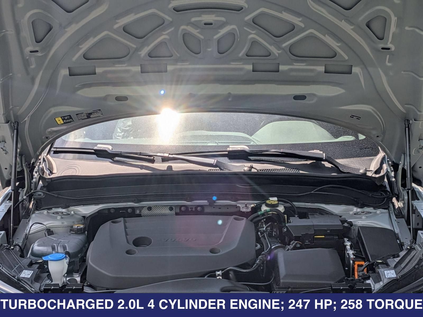 New 2026 Volvo XC40 B5 Ultra w/ Protection Package Premier AWD/4WD image 29