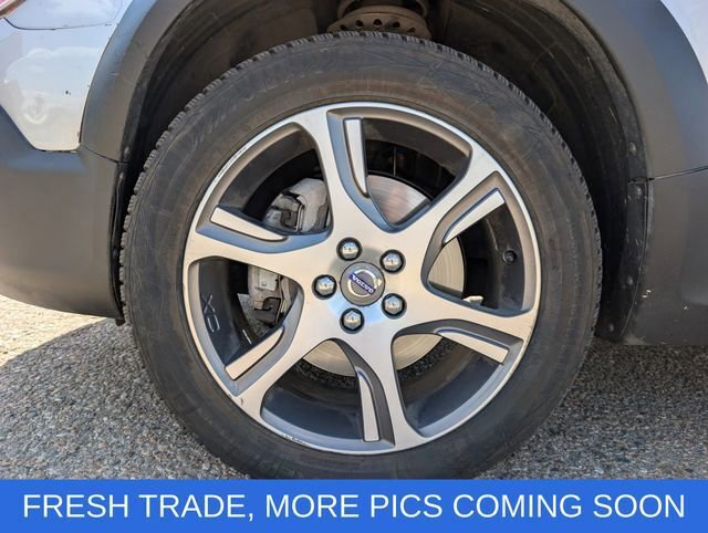 Used 2015 Volvo XC70 T6 w/ Proximity Package AWD/4WD image 8