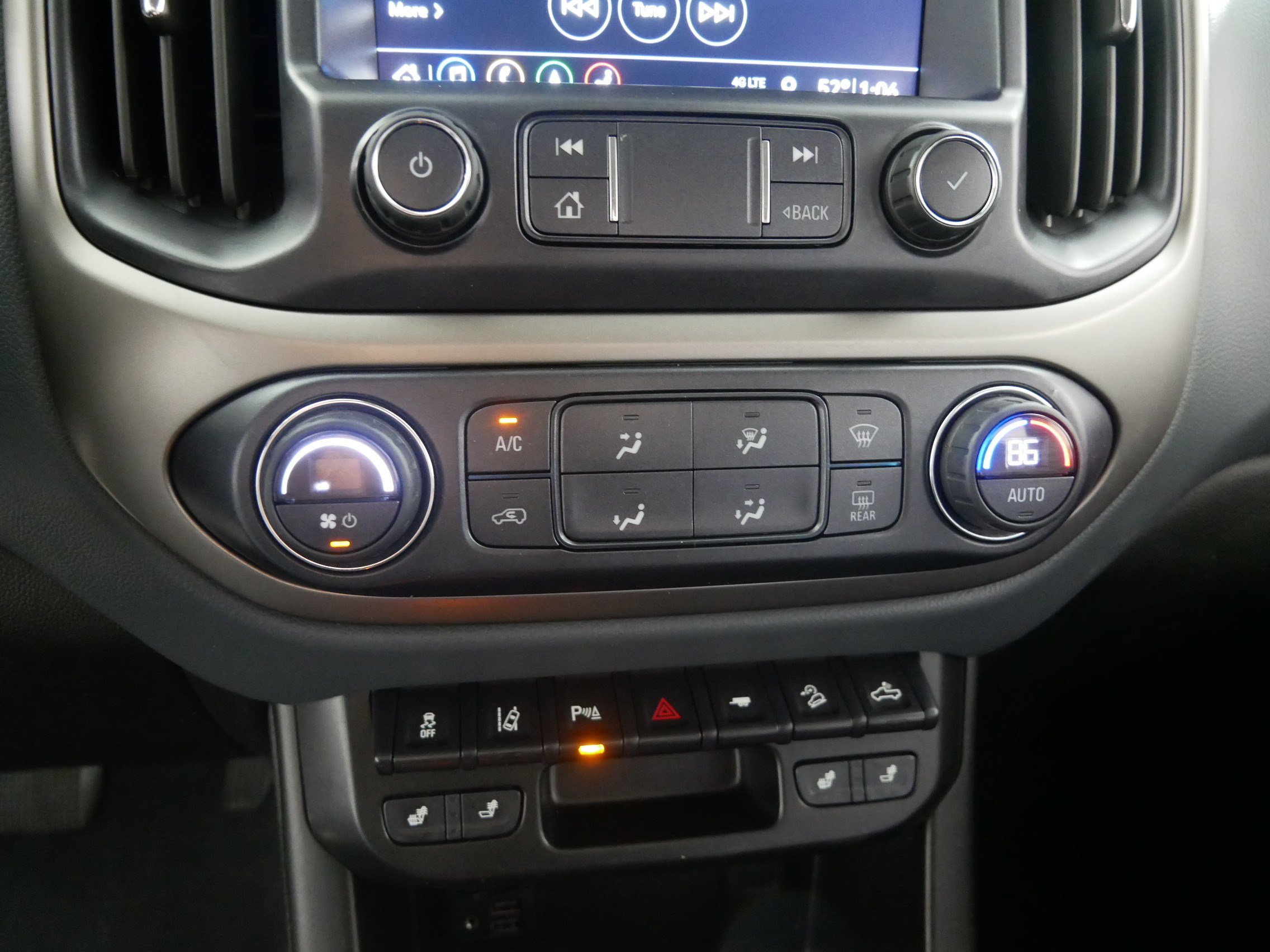 Certified 2022 Chevrolet Colorado Z71 w/ Trail Boss Package AWD/4WD image 23