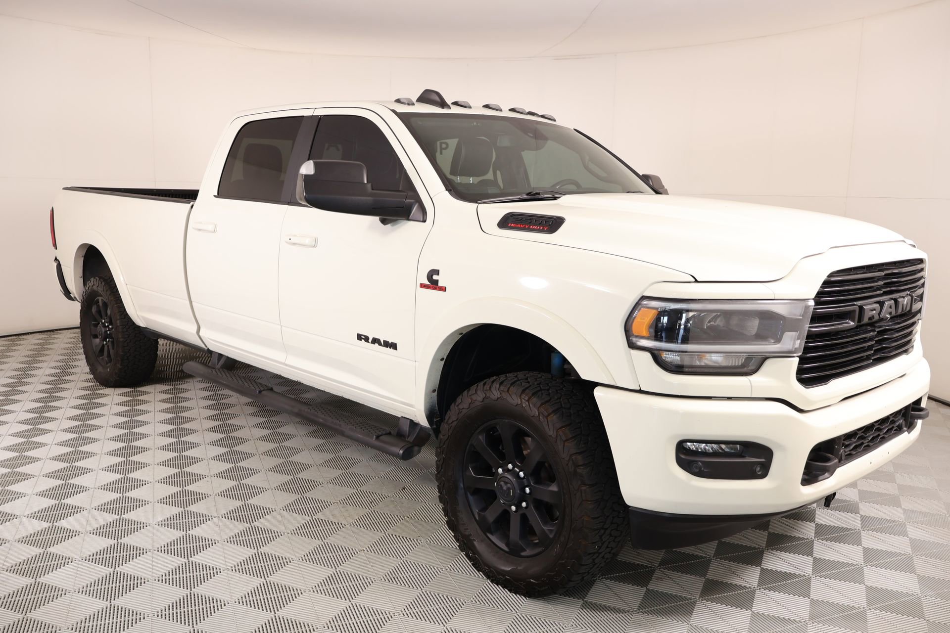 Used 2022 RAM 2500 Laramie image 1