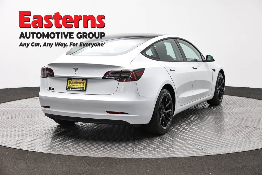 Used 2023 Tesla Model 3 Standard Range RWD image 5