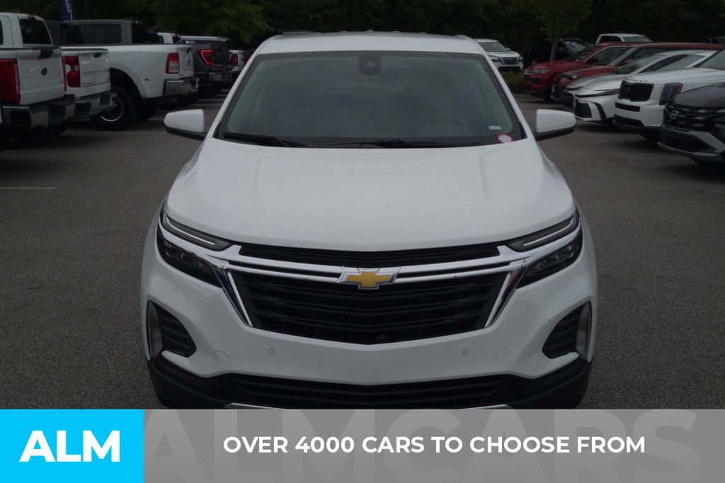 Used 2024 Chevrolet Equinox LT FWD image 2