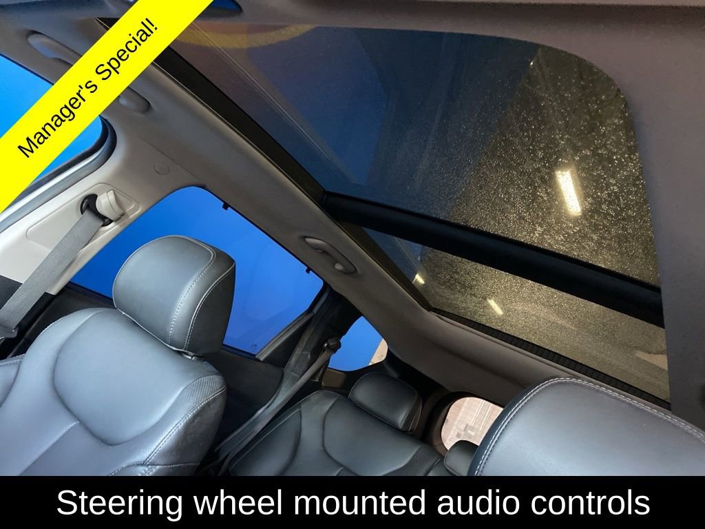 Used 2023 Hyundai Santa Fe SEL w/ Premium Package image 15