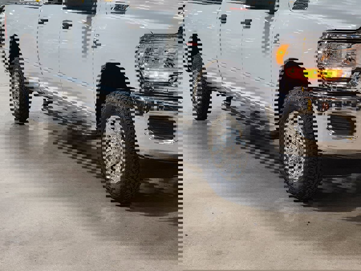 Used 2023 RAM 3500 Tradesman w/ Chrome Appearance Group image 16