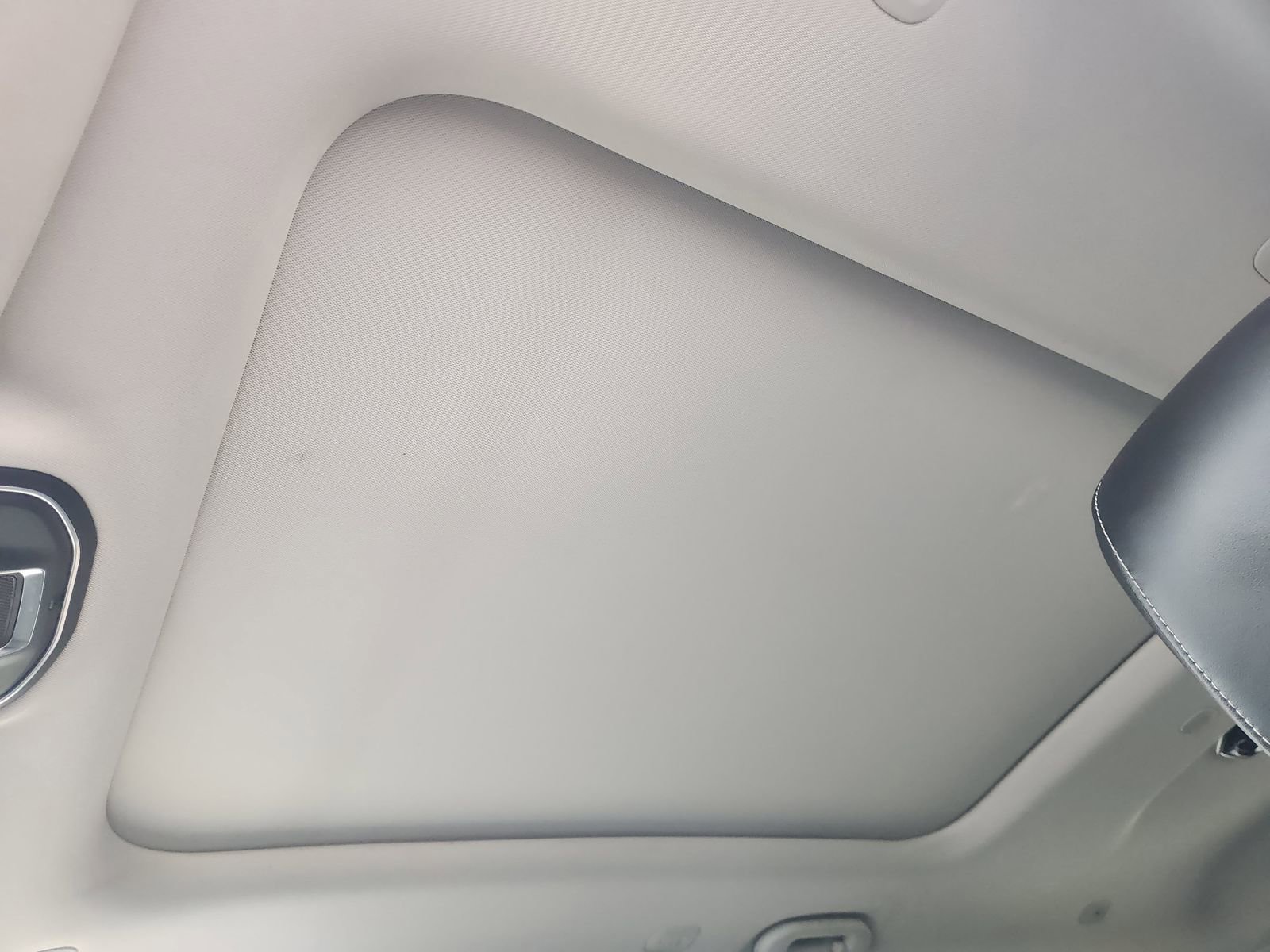 Used 2021 Jeep Grand Cherokee L Limited w/ Luxury Tech Group II image 25