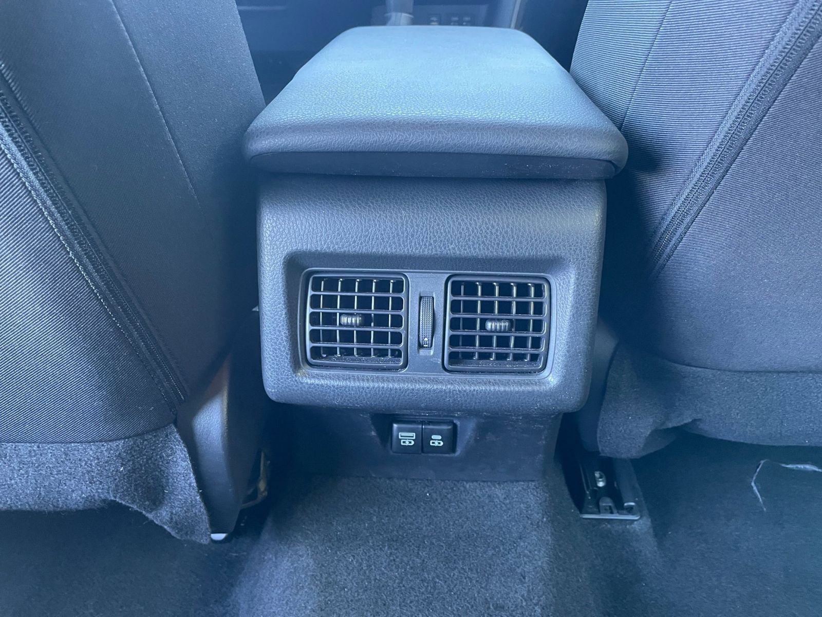 Used 2025 Toyota Camry LE image 23