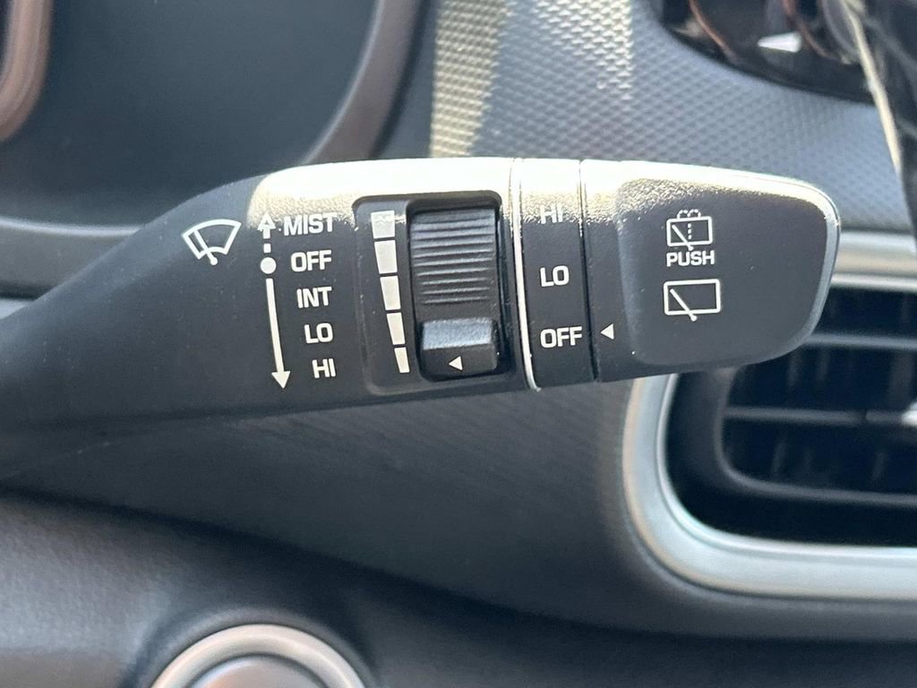 Certified 2023 Hyundai Kona SEL FWD image 31