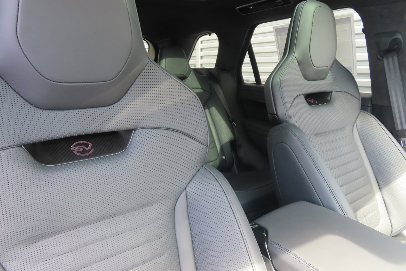 New 2024 Land Rover Range Rover Sport SV Edition One Carbon Bronze image 4