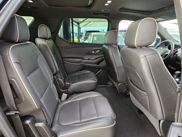 Used 2023 Chevrolet Traverse Premier w/ Redline Edition image 29