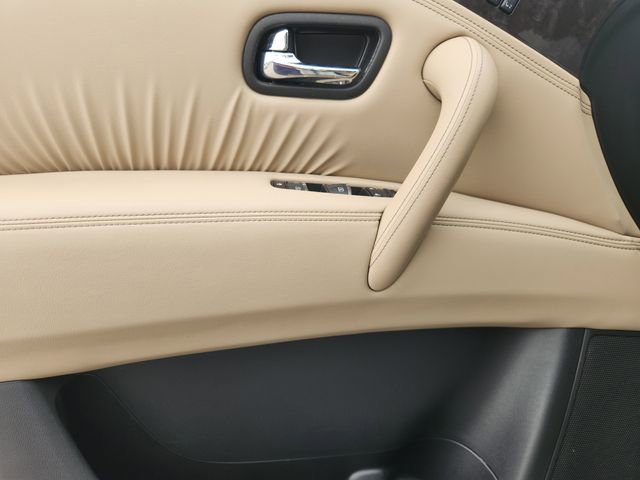 Used 2024 Nissan Armada Platinum w/ Captain's Chairs Package RWD image 16