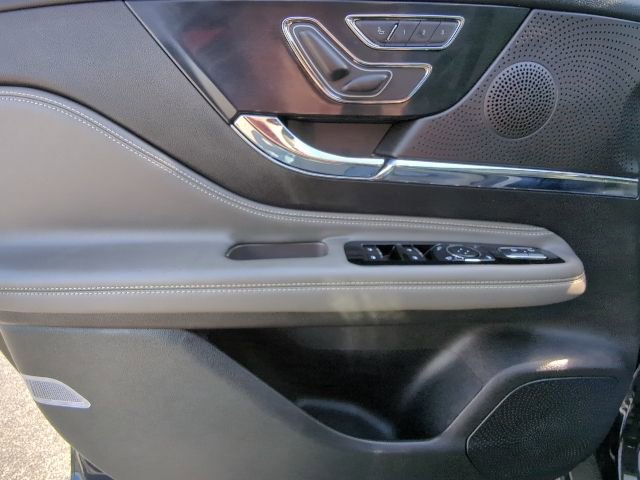 Used 2024 Lincoln Corsair Reserve w/ Equipment Group 201A image 25