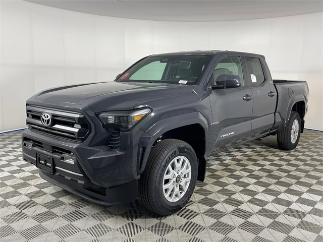 New 2025 Toyota Tacoma SR5