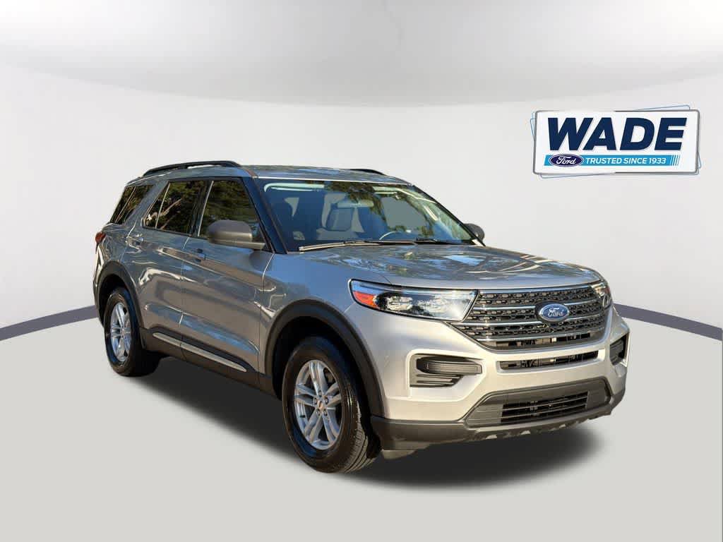 Used 2023 Ford Explorer XLT RWD image 3