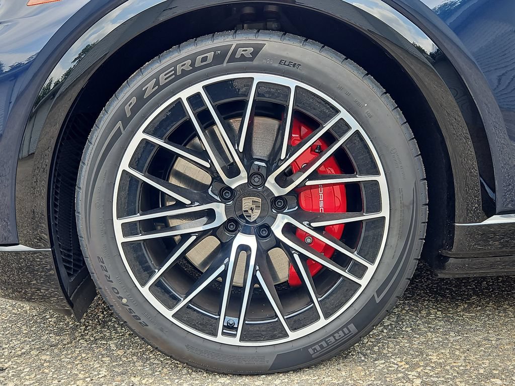 New 2026 Porsche Cayenne Turbo AWD/4WD image 8