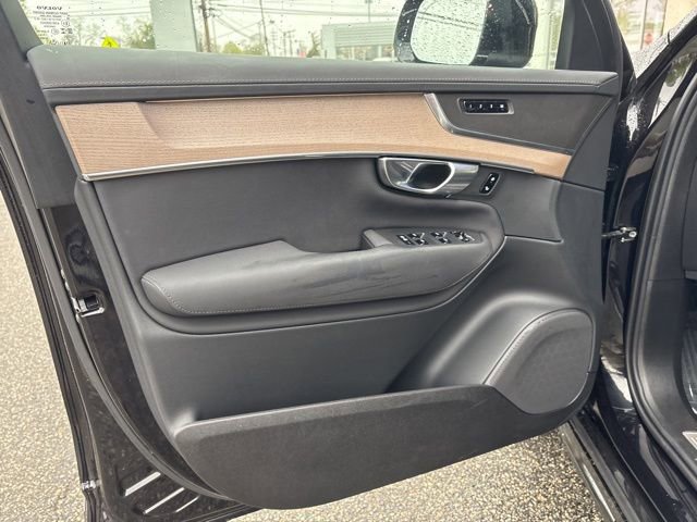 Used 2025 Volvo XC90 B6 Plus AWD/4WD image 18