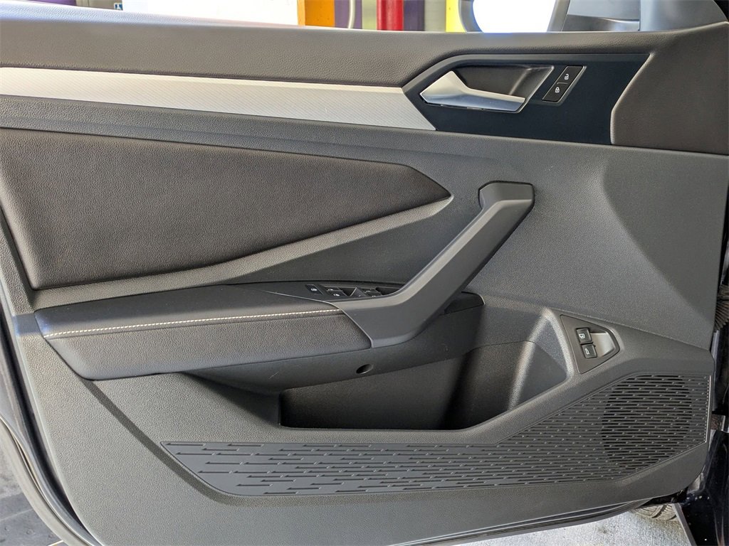 Used 2024 Volkswagen Jetta S image 11