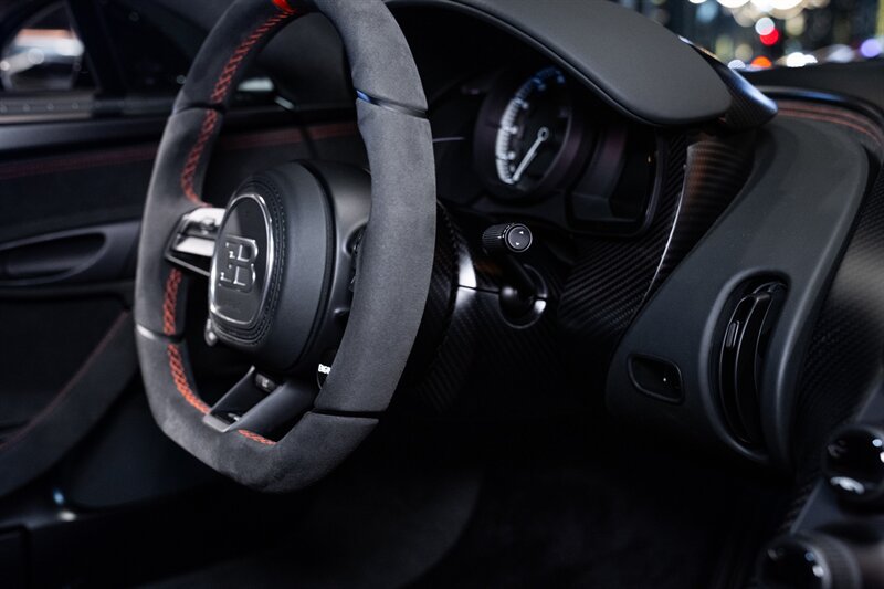 Used 2022 Bugatti Chiron Super Sport AWD/4WD image 58
