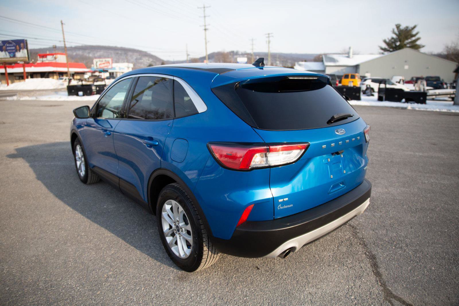 Used 2020 Ford Escape SE image 5