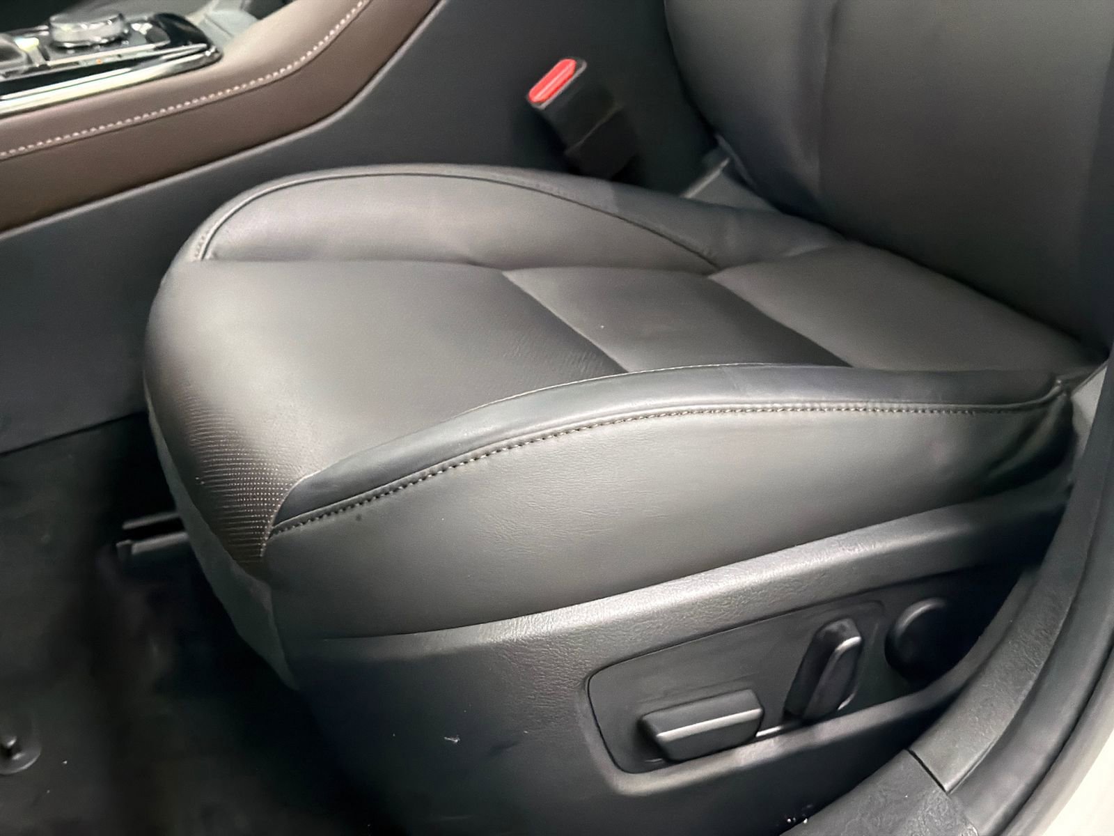 Certified 2025 MAZDA CX-30 AWD 2.5 S w/ Premium Package image 16