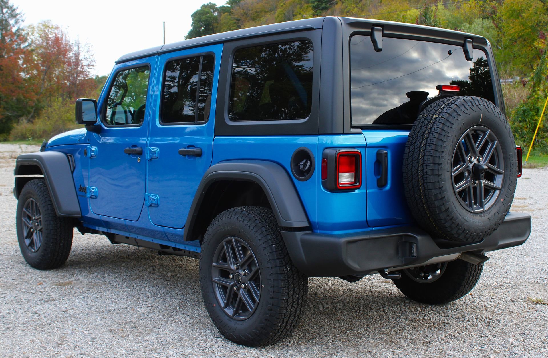 New 2026 Jeep Wrangler Unlimited Sport image 7